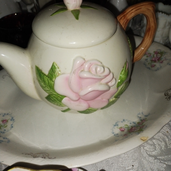 Gift Idea- Teapot and 2 cup and saucers set.   (3 items ) - Picture 2 of 10